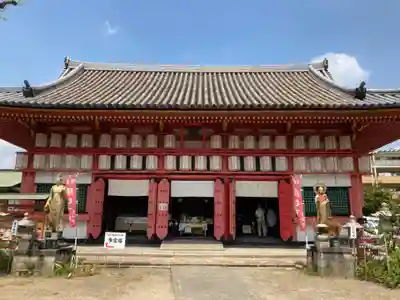 愛染堂勝鬘院の本殿・本堂