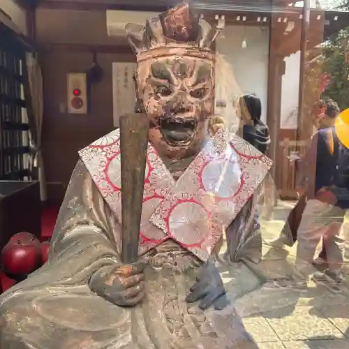 弘明寺の{uncategorized: "未分類", other: "その他", undefined: "問題あり", building: "その他建物", grave: "お墓", sacred_gate: "鳥居", guardian: "狛犬", statue: "像", buddha: "仏像", history: "歴史", nature: "自然", garden: "庭園", animal: "動物", pagoda: "塔", temizu: "手水舎", mountain_gate: "山門・神門", sanctuary: "本殿・本堂", subordinate: "末社・摂社", art: "芸術", scenery: "景色", jizo: "地蔵", ema: "絵馬", goshuin: "御朱印", omikuji: "おみくじ", items: "授与品その他", amulet: "お守り", goshuincho: "御朱印帳", eats: "食事", festival: "お祭り", votive_dance: "神楽", shichigosan: "七五三参", wedding: "結婚式", experience: "体験その他", initially: "初詣", around: "周辺", anti_infection: "感染症対策"}