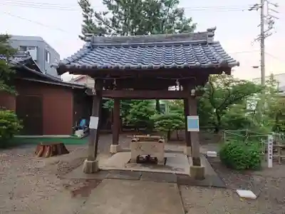 本莊神社の手水舎