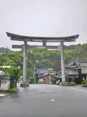 勝岡八幡神社の{uncategorized: "未分類", other: "その他", undefined: "問題あり", building: "その他建物", grave: "お墓", sacred_gate: "鳥居", guardian: "狛犬", statue: "像", buddha: "仏像", history: "歴史", nature: "自然", garden: "庭園", animal: "動物", pagoda: "塔", temizu: "手水舎", mountain_gate: "山門・神門", sanctuary: "本殿・本堂", subordinate: "末社・摂社", art: "芸術", scenery: "景色", jizo: "地蔵", ema: "絵馬", goshuin: "御朱印", omikuji: "おみくじ", items: "授与品その他", amulet: "お守り", goshuincho: "御朱印帳", eats: "食事", festival: "お祭り", votive_dance: "神楽", shichigosan: "七五三参", wedding: "結婚式", experience: "体験その他", initially: "初詣", around: "周辺", anti_infection: "感染症対策"}