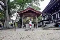 和泉八劔神社の手水舎