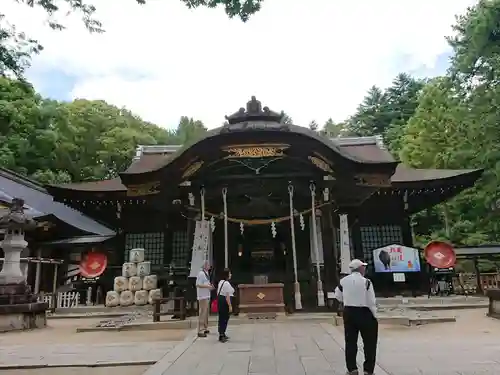 武田神社の本殿