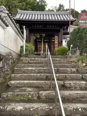 寶幢寺の山門・神門