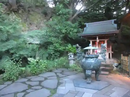 杉本寺の末社