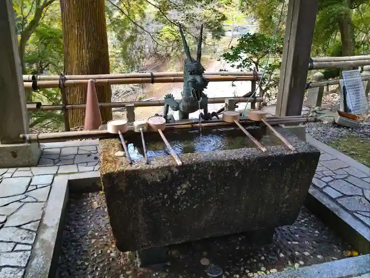 正法寺の手水舎