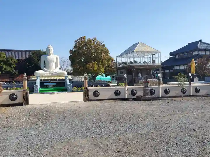 スリ・サンブッダローカ寺(茨城県)