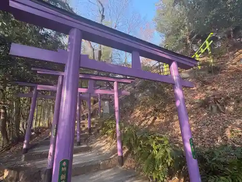 足利織姫神社の{uncategorized: "未分類", other: "その他", undefined: "問題あり", building: "その他建物", grave: "お墓", sacred_gate: "鳥居", guardian: "狛犬", statue: "像", buddha: "仏像", history: "歴史", nature: "自然", garden: "庭園", animal: "動物", pagoda: "塔", temizu: "手水舎", mountain_gate: "山門・神門", sanctuary: "本殿・本堂", subordinate: "末社・摂社", art: "芸術", scenery: "景色", jizo: "地蔵", ema: "絵馬", goshuin: "御朱印", omikuji: "おみくじ", items: "授与品その他", amulet: "お守り", goshuincho: "御朱印帳", eats: "食事", festival: "お祭り", votive_dance: "神楽", shichigosan: "七五三参", wedding: "結婚式", experience: "体験その他", initially: "初詣", around: "周辺", anti_infection: "感染症対策"}