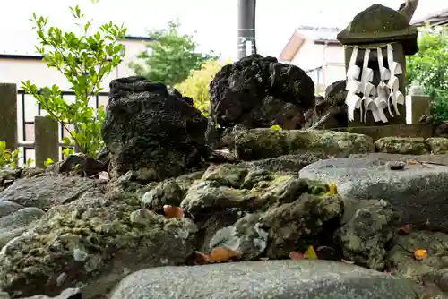 半田稲荷神社の末社・摂社