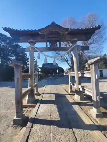 諏訪神社の鳥居