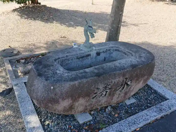 八幡神社の手水舎