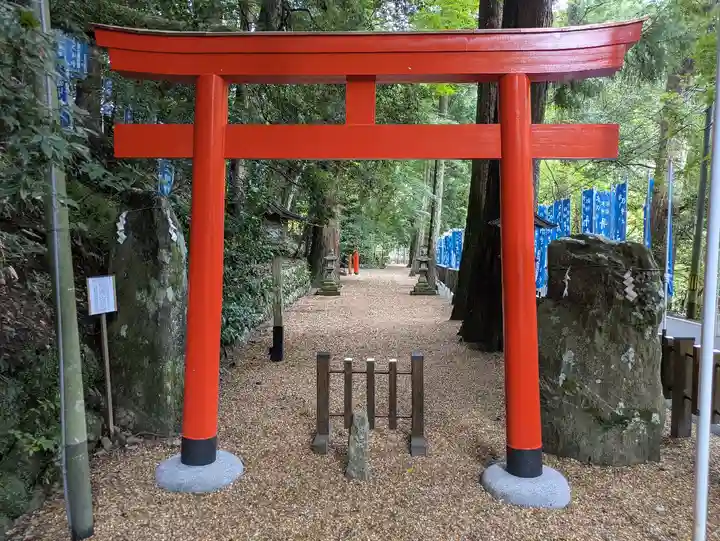 丹生川上神社(中社)(奈良県)