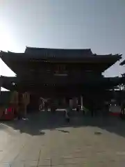 川崎大師（平間寺）の山門