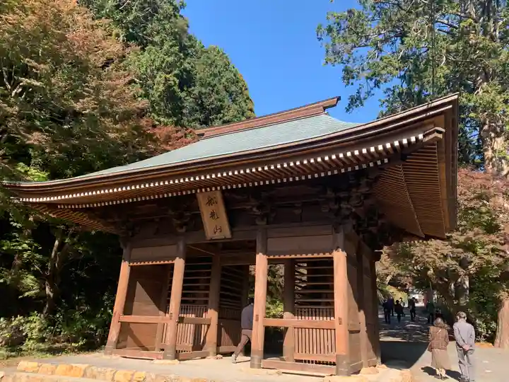 普門寺(切り絵御朱印発祥の寺)の山門・神門