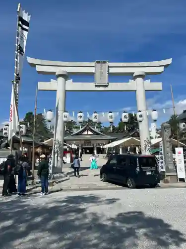 廣島護國神社の{uncategorized: "未分類", other: "その他", undefined: "問題あり", building: "その他建物", grave: "お墓", sacred_gate: "鳥居", guardian: "狛犬", statue: "像", buddha: "仏像", history: "歴史", nature: "自然", garden: "庭園", animal: "動物", pagoda: "塔", temizu: "手水舎", mountain_gate: "山門・神門", sanctuary: "本殿・本堂", subordinate: "末社・摂社", art: "芸術", scenery: "景色", jizo: "地蔵", ema: "絵馬", goshuin: "御朱印", omikuji: "おみくじ", items: "授与品その他", amulet: "お守り", goshuincho: "御朱印帳", eats: "食事", festival: "お祭り", votive_dance: "神楽", shichigosan: "七五三参", wedding: "結婚式", experience: "体験その他", initially: "初詣", around: "周辺", anti_infection: "感染症対策"}