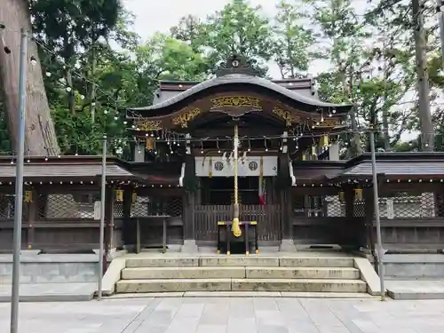 田村神社の本殿・本堂