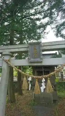 高玉神社の末社・摂社