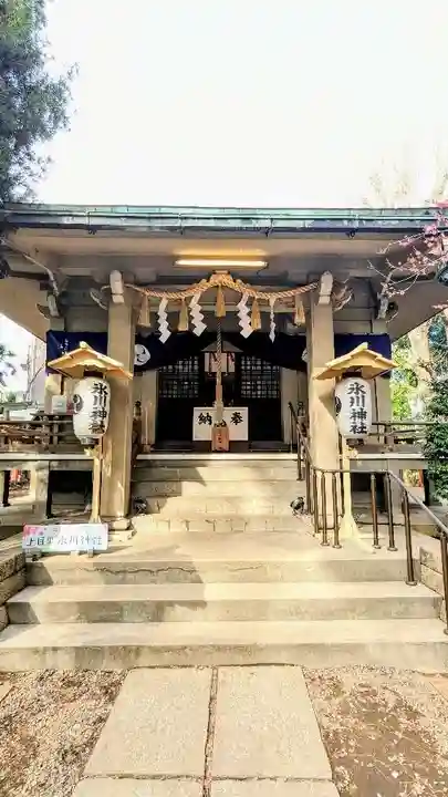 上目黒氷川神社の本殿・本堂