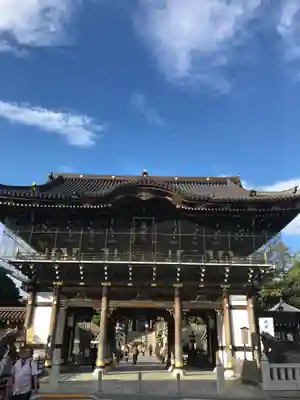 成田山新勝寺の山門・神門