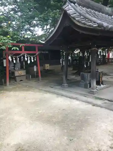 本太氷川神社の手水