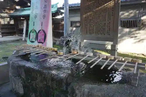 真清田神社の手水舎
