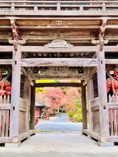 満願寺の{uncategorized: "未分類", other: "その他", undefined: "問題あり", building: "その他建物", grave: "お墓", sacred_gate: "鳥居", guardian: "狛犬", statue: "像", buddha: "仏像", history: "歴史", nature: "自然", garden: "庭園", animal: "動物", pagoda: "塔", temizu: "手水舎", mountain_gate: "山門・神門", sanctuary: "本殿・本堂", subordinate: "末社・摂社", art: "芸術", scenery: "景色", jizo: "地蔵", ema: "絵馬", goshuin: "御朱印", omikuji: "おみくじ", items: "授与品その他", amulet: "お守り", goshuincho: "御朱印帳", eats: "食事", festival: "お祭り", votive_dance: "神楽", shichigosan: "七五三参", wedding: "結婚式", experience: "体験その他", initially: "初詣", around: "周辺", anti_infection: "感染症対策"}