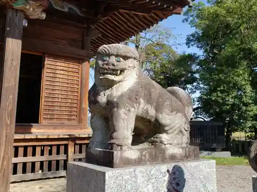 人丸神社（小中町）の狛犬