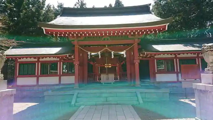冨士御室浅間神社の本殿・本堂