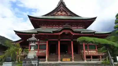 甲斐善光寺の本殿・本堂
