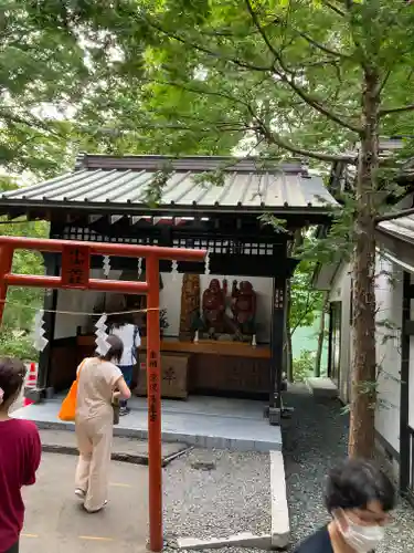 新屋山神社(山梨県)