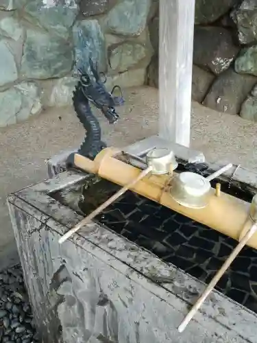 金ヶ作熊野神社の手水舎