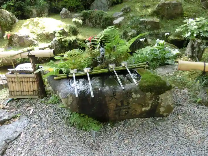 𠮷水神社(吉水神社)の手水舎