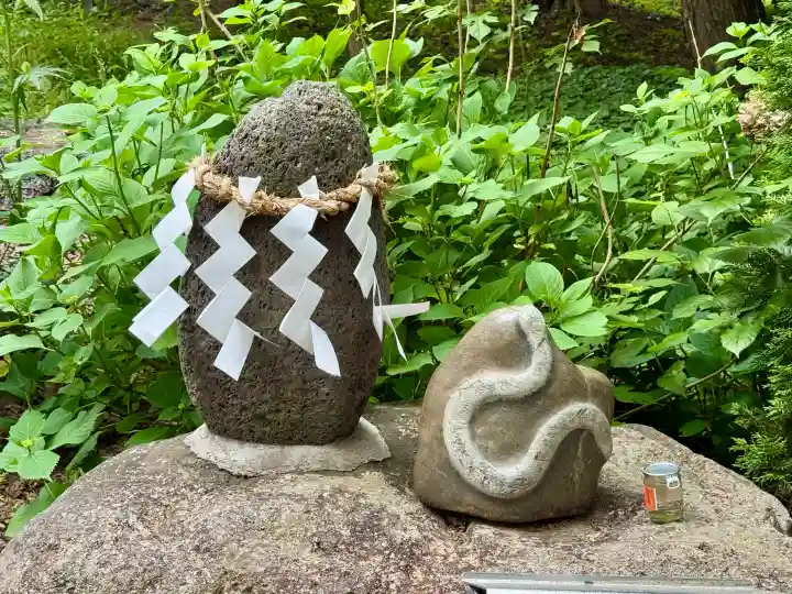 八幡愛宕神社(旭川神社)の{uncategorized: "未分類", other: "その他", undefined: "問題あり", building: "その他建物", grave: "お墓", sacred_gate: "鳥居", guardian: "狛犬", statue: "像", buddha: "仏像", history: "歴史", nature: "自然", garden: "庭園", animal: "動物", pagoda: "塔", temizu: "手水舎", mountain_gate: "山門・神門", sanctuary: "本殿・本堂", subordinate: "末社・摂社", art: "芸術", scenery: "景色", jizo: "地蔵", ema: "絵馬", goshuin: "御朱印", omikuji: "おみくじ", items: "授与品その他", amulet: "お守り", goshuincho: "御朱印帳", eats: "食事", festival: "お祭り", votive_dance: "神楽", shichigosan: "七五三参", wedding: "結婚式", experience: "体験その他", initially: "初詣", around: "周辺", anti_infection: "感染症対策"}