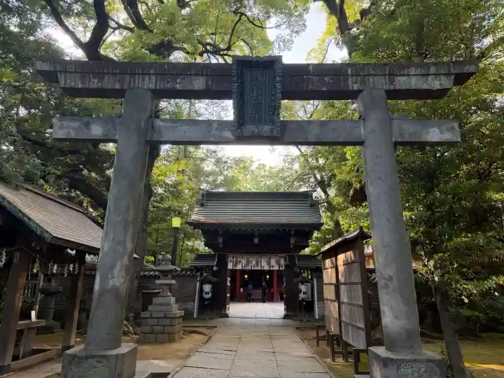 赤坂氷川神社の{uncategorized: "未分類", other: "その他", undefined: "問題あり", building: "その他建物", grave: "お墓", sacred_gate: "鳥居", guardian: "狛犬", statue: "像", buddha: "仏像", history: "歴史", nature: "自然", garden: "庭園", animal: "動物", pagoda: "塔", temizu: "手水舎", mountain_gate: "山門・神門", sanctuary: "本殿・本堂", subordinate: "末社・摂社", art: "芸術", scenery: "景色", jizo: "地蔵", ema: "絵馬", goshuin: "御朱印", omikuji: "おみくじ", items: "授与品その他", amulet: "お守り", goshuincho: "御朱印帳", eats: "食事", festival: "お祭り", votive_dance: "神楽", shichigosan: "七五三参", wedding: "結婚式", experience: "体験その他", initially: "初詣", around: "周辺", anti_infection: "感染症対策"}