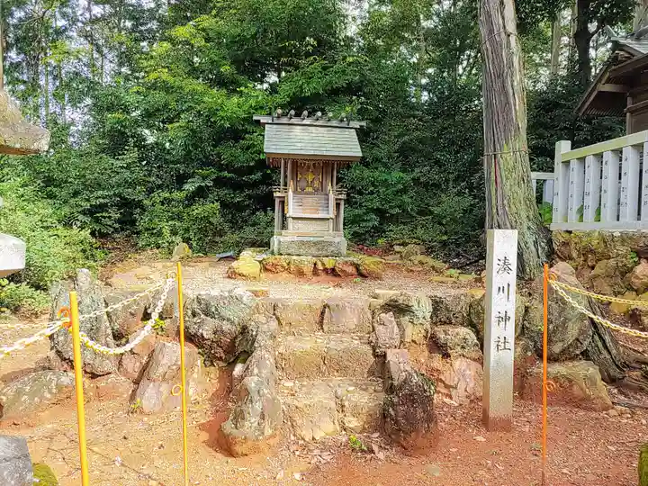 東之宮社の末社・摂社