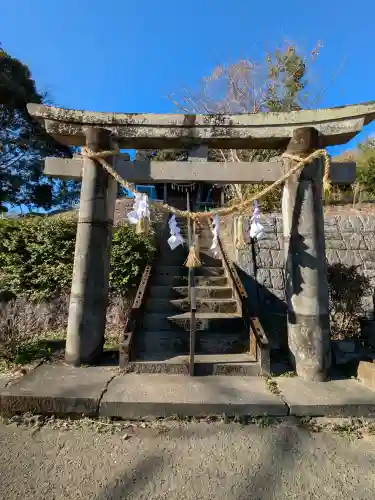 早馬神社の{uncategorized: "未分類", other: "その他", undefined: "問題あり", building: "その他建物", grave: "お墓", sacred_gate: "鳥居", guardian: "狛犬", statue: "像", buddha: "仏像", history: "歴史", nature: "自然", garden: "庭園", animal: "動物", pagoda: "塔", temizu: "手水舎", mountain_gate: "山門・神門", sanctuary: "本殿・本堂", subordinate: "末社・摂社", art: "芸術", scenery: "景色", jizo: "地蔵", ema: "絵馬", goshuin: "御朱印", omikuji: "おみくじ", items: "授与品その他", amulet: "お守り", goshuincho: "御朱印帳", eats: "食事", festival: "お祭り", votive_dance: "神楽", shichigosan: "七五三参", wedding: "結婚式", experience: "体験その他", initially: "初詣", around: "周辺", anti_infection: "感染症対策"}
