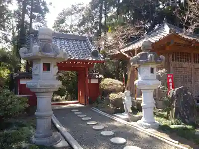 大儀寺の山門・神門