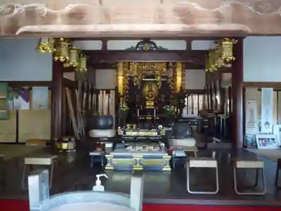 万蔵院の本殿・本堂