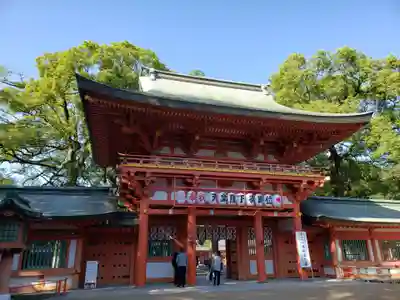 武蔵一宮氷川神社の山門・神門