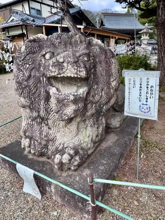 京都乃木神社の{uncategorized: "未分類", other: "その他", undefined: "問題あり", building: "その他建物", grave: "お墓", sacred_gate: "鳥居", guardian: "狛犬", statue: "像", buddha: "仏像", history: "歴史", nature: "自然", garden: "庭園", animal: "動物", pagoda: "塔", temizu: "手水舎", mountain_gate: "山門・神門", sanctuary: "本殿・本堂", subordinate: "末社・摂社", art: "芸術", scenery: "景色", jizo: "地蔵", ema: "絵馬", goshuin: "御朱印", omikuji: "おみくじ", items: "授与品その他", amulet: "お守り", goshuincho: "御朱印帳", eats: "食事", festival: "お祭り", votive_dance: "神楽", shichigosan: "七五三参", wedding: "結婚式", experience: "体験その他", initially: "初詣", around: "周辺", anti_infection: "感染症対策"}