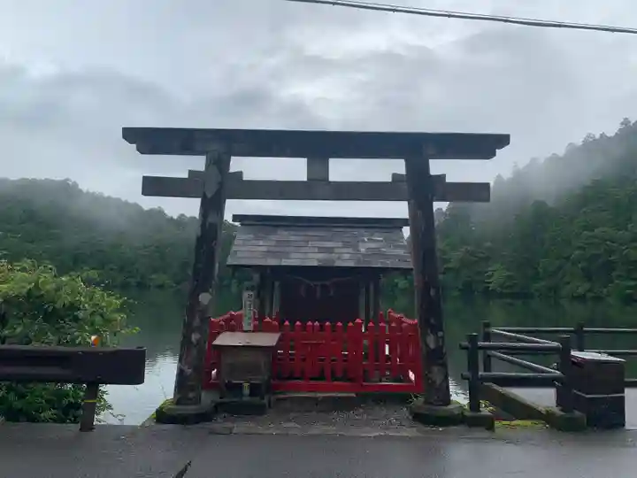 池神社の末社・摂社