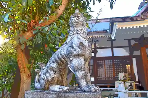 鳥越神社の狛犬