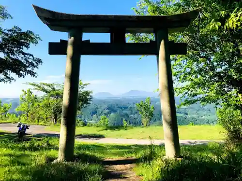 小萩山稲荷神社の鳥居