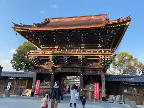 西新井大師総持寺の山門・神門