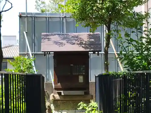 白山神社の末社