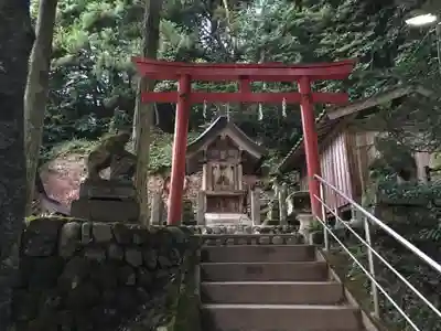 玉作湯神社の末社・摂社
