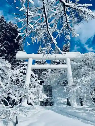 土津神社｜こどもと出世の神さまの鳥居