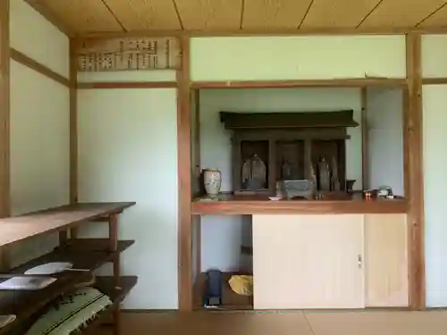 日熊お堂の本殿・本堂