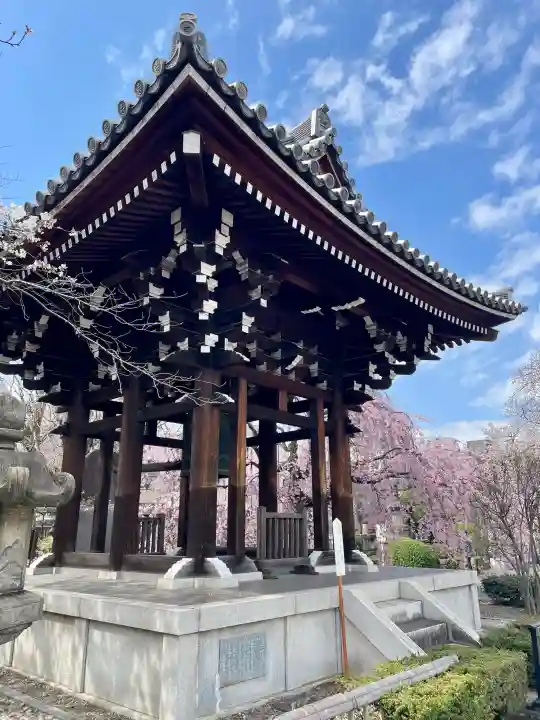 吉祥寺の{uncategorized: "未分類", other: "その他", undefined: "問題あり", building: "その他建物", grave: "お墓", sacred_gate: "鳥居", guardian: "狛犬", statue: "像", buddha: "仏像", history: "歴史", nature: "自然", garden: "庭園", animal: "動物", pagoda: "塔", temizu: "手水舎", mountain_gate: "山門・神門", sanctuary: "本殿・本堂", subordinate: "末社・摂社", art: "芸術", scenery: "景色", jizo: "地蔵", ema: "絵馬", goshuin: "御朱印", omikuji: "おみくじ", items: "授与品その他", amulet: "お守り", goshuincho: "御朱印帳", eats: "食事", festival: "お祭り", votive_dance: "神楽", shichigosan: "七五三参", wedding: "結婚式", experience: "体験その他", initially: "初詣", around: "周辺", anti_infection: "感染症対策"}