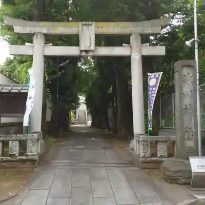 桐ヶ谷氷川神社の鳥居