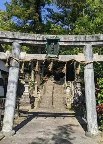 綺原坐健伊那太比賣神社の鳥居